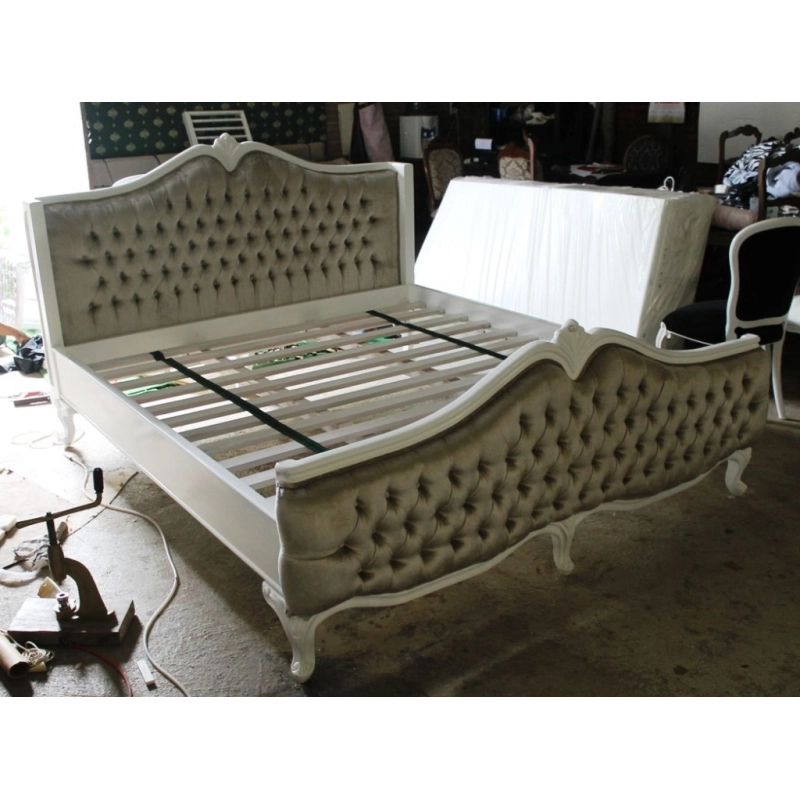 King - Upholstered classic bed Mulyoharjo Furniture White-Labeled