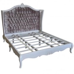 Luxury classic beds from Jepara Furniture Export