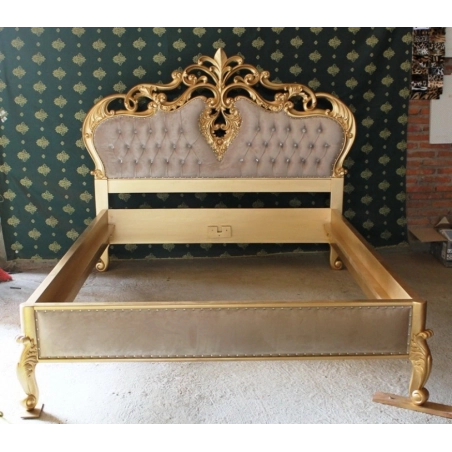 Luxury classic bed Furniture Produce
