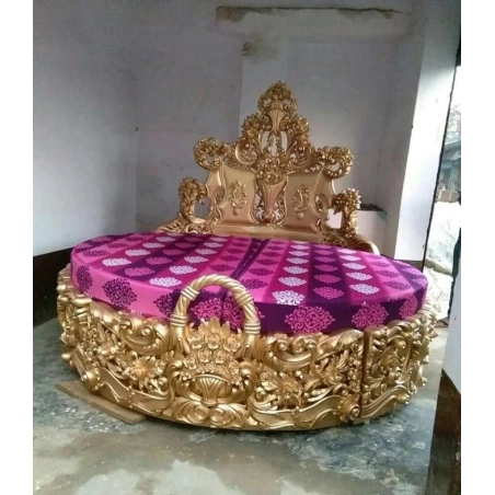 Classic bed for master bedroom Furniture Supplier