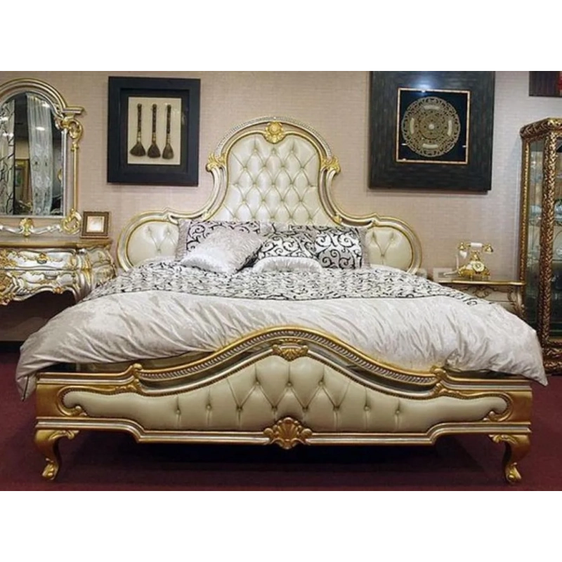 Classic bed for master bedroom Furniture Mulyoharjo Classic bed for master bedroom Furniture Mulyoharjo