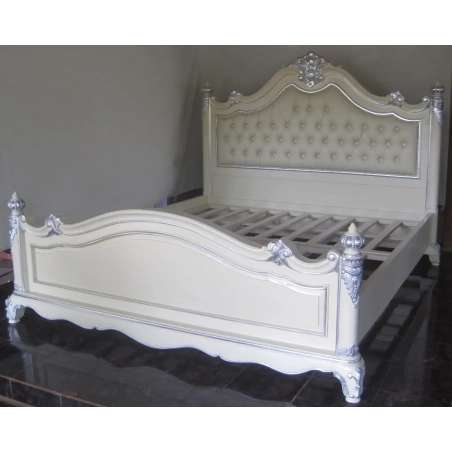 Custom classic bed Furniture White-Labeled