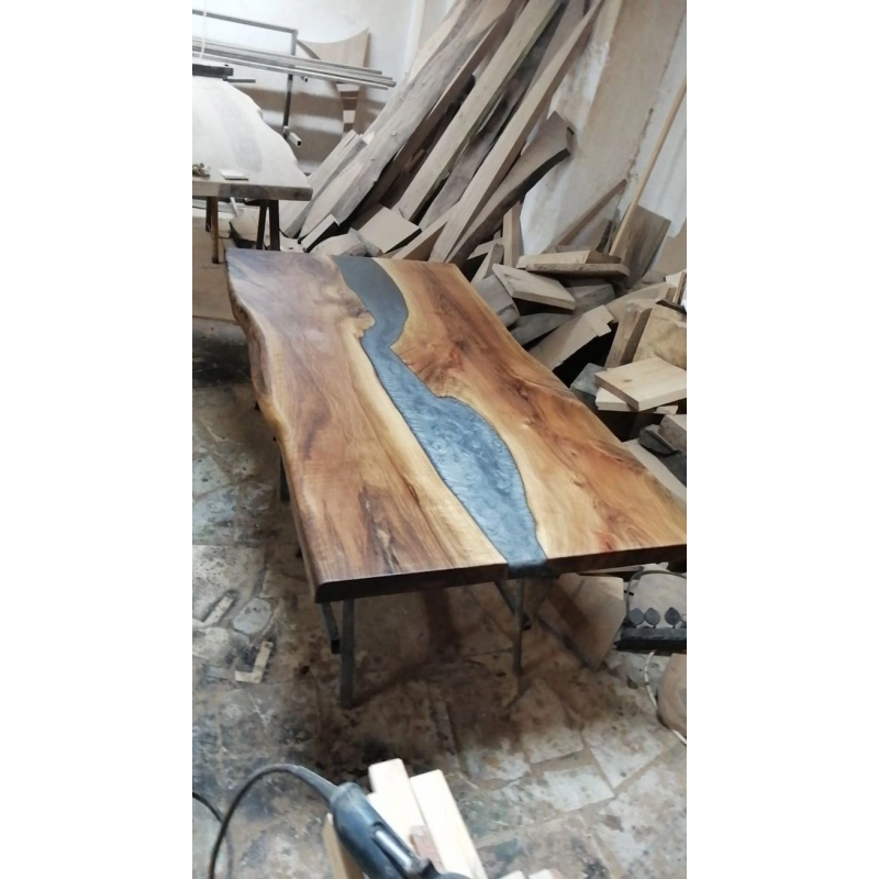 Mulyoharjo Mid-Century Modern Oval Walnut Dining Table Mulyoharjo Mid-Century Modern Oval Walnut Dining Table