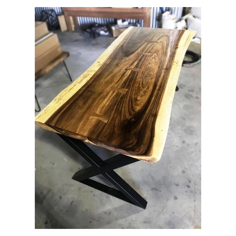 Mulyoharjo Live Edge Dining Table, Natural Wood Grain, Modern Industrial Design Mulyoharjo Live Edge Dining Table, Natural Wood Grain, Modern Industrial Design