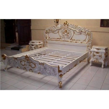 Luxury Baroque Classic White Gold Carved Wood Bed Frame and Nightstands Set