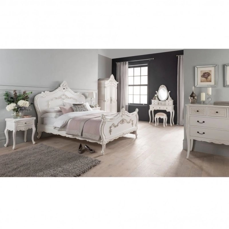 Elegant White Carved Wooden Bed Frame | Classic Luxury Bedroom Furniture Elegant White Carved Wooden Bed Frame | Classic Luxury Bedroom Furniture