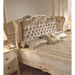 Luxury Classic Carved Upholstered King Bed Set