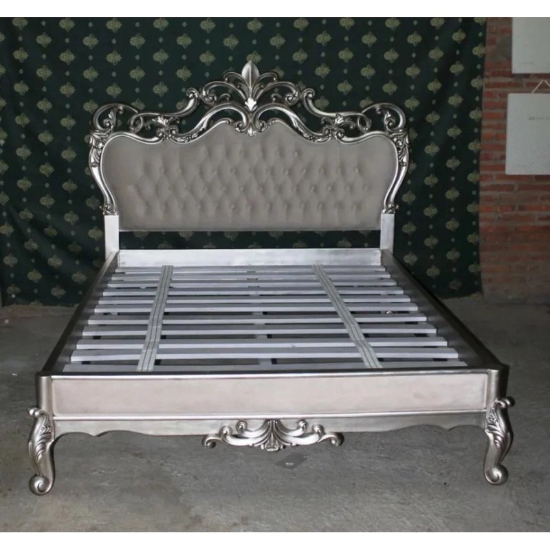 Luxury Ornate Silver Tufted Headboard Bed Classic Design Luxury Ornate Silver Tufted Headboard Bed Classic Design
