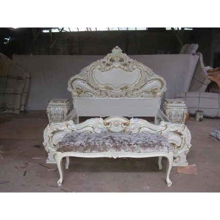 Elegant Classic White Gold Carved Wooden Bed Frame with Nightstands and Bench