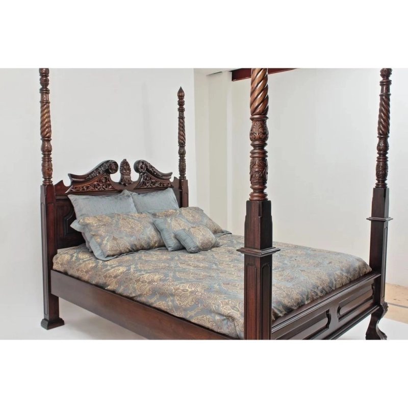 Exquisite Hand Carved Solid Wood Four Poster Canopy Bed Exquisite Hand Carved Solid Wood Four Poster Canopy Bed