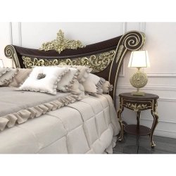 Elegant Classic Carved Wood Bed Frame Luxury Design